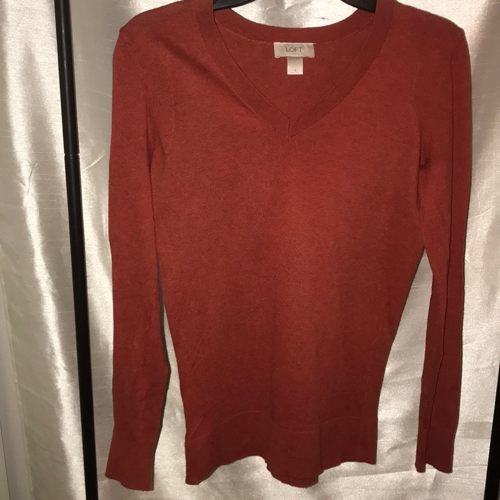 Ann Taylor loft Long sleeve V-neck